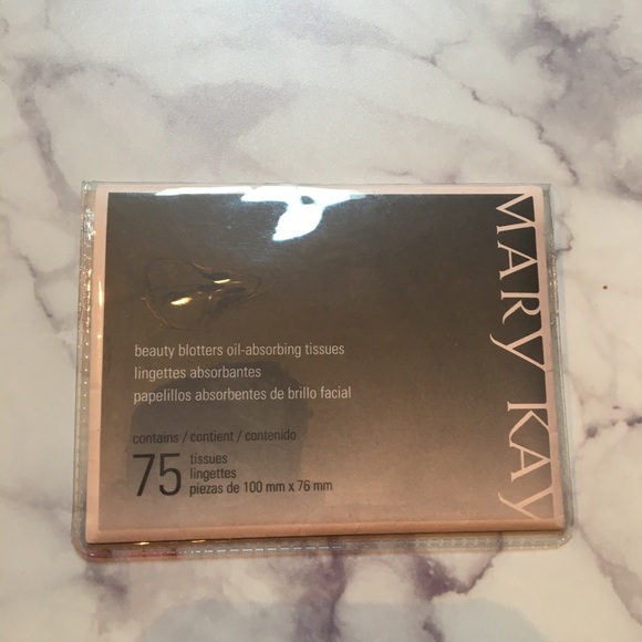 🦄$3 add on item🦄OR❤️5/$25❤️ MARY KAY Beauty Blotters oil absorbing tissues - Picture 2 of 2